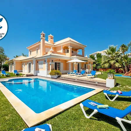 Villa With Swimming Pool Almancil