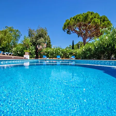 Villa Villa In Algarve With Heated Pool & Bbq Almancil