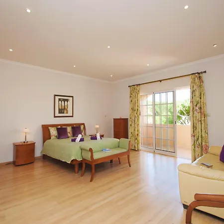 Villa In Algarve With Heated Pool & Bbq * Almancil